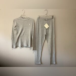 Crabtree and Evelyn loungewear. Size large.